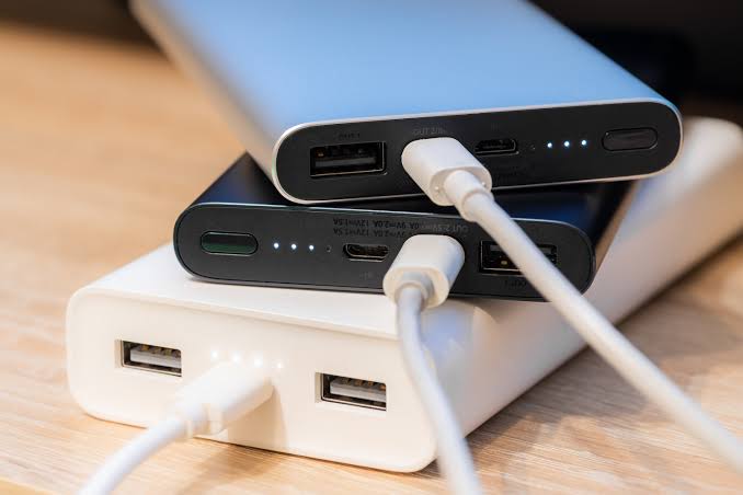 cheap-vs-expensive-power-bank