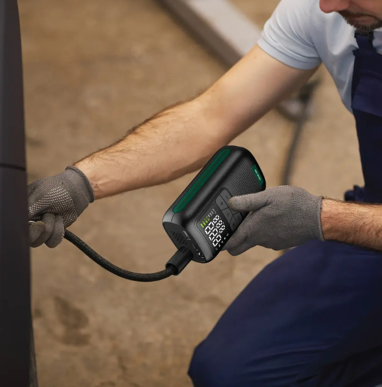 Green Lion GL-A4 Tire Inflator 150 PSI - Black